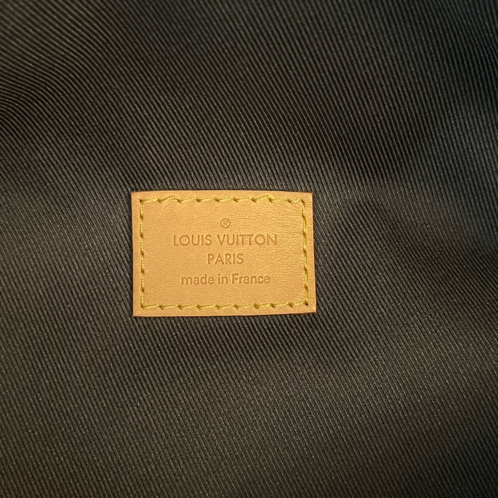 ❌SOLD❌🎀Louis Vuitton Monogram Bumbag - Picture 14 of 16